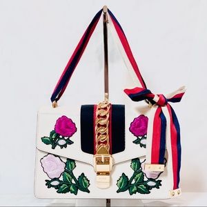 GUCCI Sylvie Embroidered White Floral Small Bag